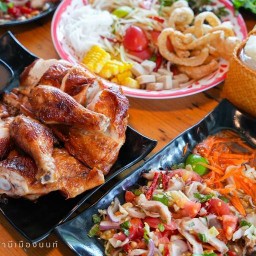 ลุงนวยไก่ย่างวิเชียรบุรี สาขา3 บางกรวย