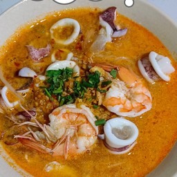 ก๋วยเตี๋ยวซีฟู้ดต้มยำ