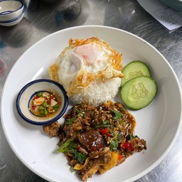 กระเพราเนื้อ