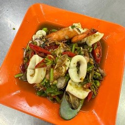 ผัดฉ่าทะเล