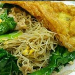 ผัดซีอิ้วเส้นหมี่(ใส่ไข่)