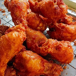 ปีกบนทอด