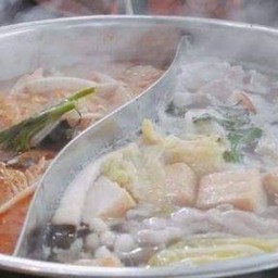 ฝนตกไม่มีร่มให้กางมีแต่ชาบูปิ้งย่างให้กิน🩵