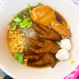 ก๋วยเตี๋ยวน่อง+ตีน+ลูกชิ้น