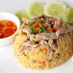 ข้าวผัดหมูชิ้น