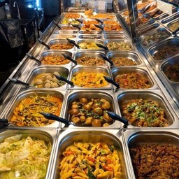 ข้าวแกงตามสั่งจันทบุรีFoodcourt ร.พ กรุงเทพจันทบุรี