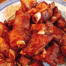 กระดูกซี่โครงหมูทอด