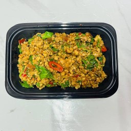 กะเพราหมูสับ