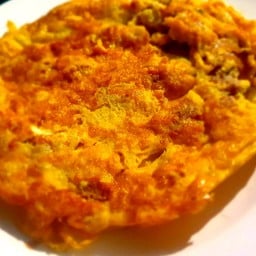 ไข่เจียวแหนม(กับข้าว)