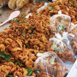หนังไก่ทอด