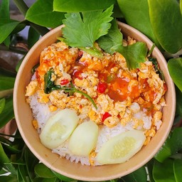 ข้าวไข่ผัดสุกี้