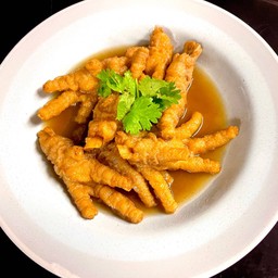 ตีนไก่น้ำเเดง