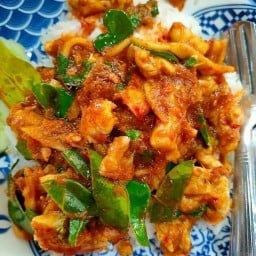 ลาบก้อย กะเพรา นายฮ้อยทมิฬ