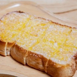 ปังเนย น้ำตาล