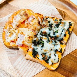 โทส์ต-ทูโทน พิซซ่า