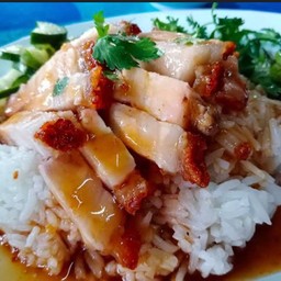ข้าวหมูกรอบ