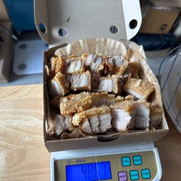 มิสเตอร์ กรอบ