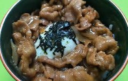 ข้าวหมูผัดซอสเกาหลี