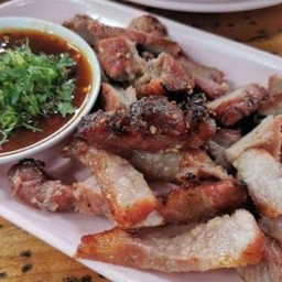 หมูย่าง