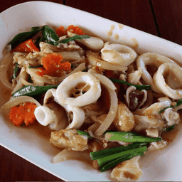 หมึกผัดไข่เค็ม