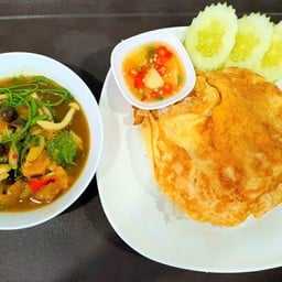 ข้าวไข่เจียว+แกงหน่อไม้