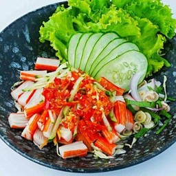 ยำปูอัด พร้อมไชเท้าสไลด์