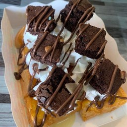 ปังปิ้ง วิปครีม+บราวนี่+ราดช้อค