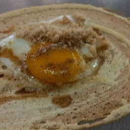 โตเกียว  หน้า ม.รังสิต ขัางร้านเลิศรส