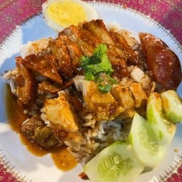 ก๋วยเตี๋ยวเรือเด็กเส้นxโจ๊กหมูทรงเครื่องxข้าวกะเพรา ก๋วยเตี๋ยวเรือเด็กเส้น สาขาธนบุรี