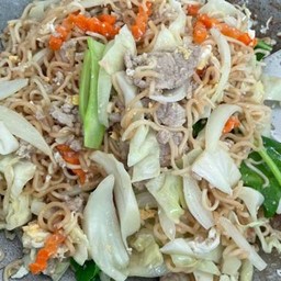 ผัดมาม่า