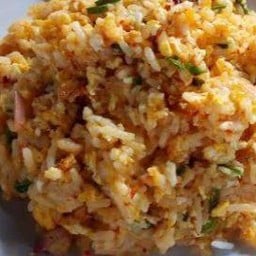 ข้าวผัดน้ำจิ้มแจ่ว ฟรีน้ำซุป