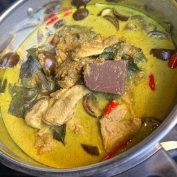 ขนมจีน+น้ำยาแกงเขียวหวาน