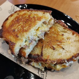 Italian sausage Grilled Sandwich