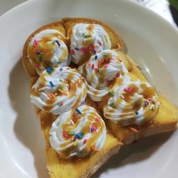 ขนมปังปิ้งหน้าฉ่ำ