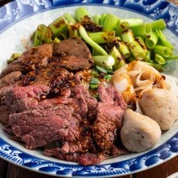 ก๋วยเตี๋ยว เนื้อตุ๋น แห้ง