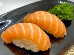 ซูชิแซลมอนไข่แซลมอน