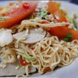 ติดเนื้อ ก๋วยเตี๋ยวเนื้อตุ๋น