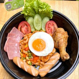 N Kitchen Plus ข้าวผัดอเมริกันเซต ข้าวผัดพริกแกงอเมริกัน สปาเก็ตตี้ มักกะโรนี