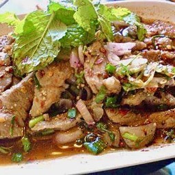 น้ำตกเนื้อ