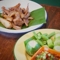 หมูหมักย่างแจ๋ว