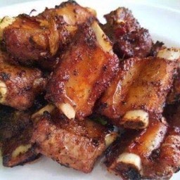 ซี่โครงหมูทอดกระเทียม