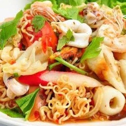 ยำมาม่ารวมมิตร