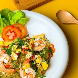 กุ้งผัดวุ้นเส้นชะอมราดข้าว