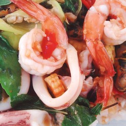 ข้าวกะเพราทะเล