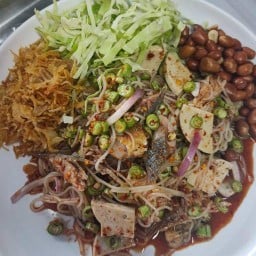 เจ๊ไก่ปากปลาแดก อาหารตามสั่ง/ข้าวต้มทรงเครื่อง รามอินทรา 52/1