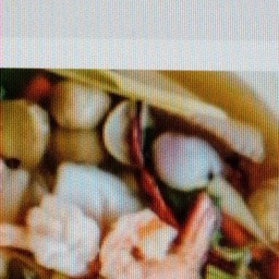 ต้มยำรวมมิตรน้ำใส