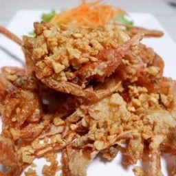 ปูนิ่มทอดกระเทียม