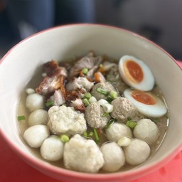บะหมี่น้ำใสจัมโบ้(ยกร้าน)