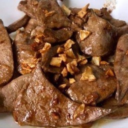 ตับหมูทอดกระเทียม.