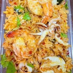ข้าวผัดต้มยำ ทะเล